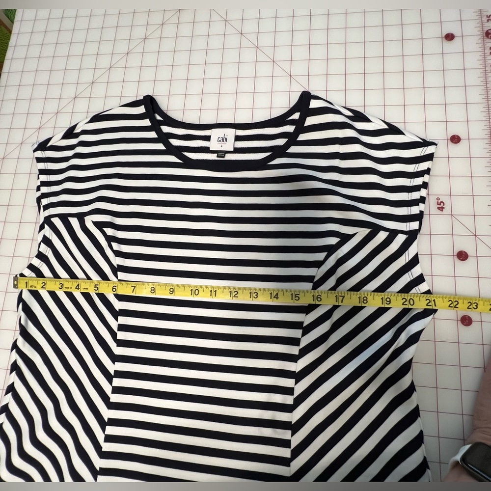 Cabi size L striped knit top / tee. Navy and white. - Picture 2 of 6